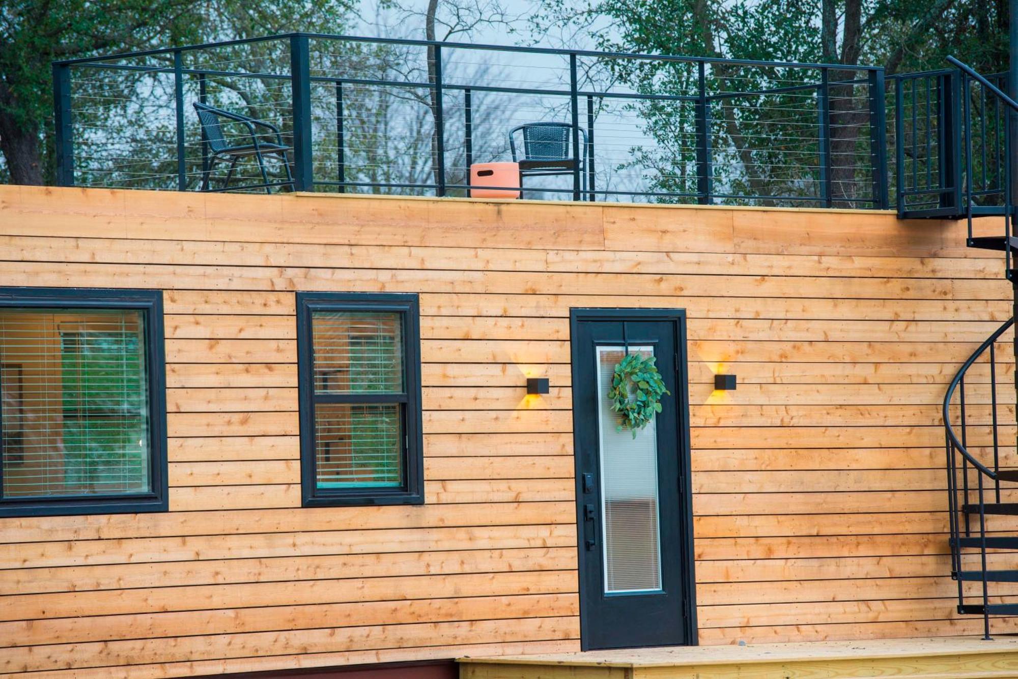 Container Home With Rooftop Views And Pickleball-Pecan Grove Bellmead Exterior photo
