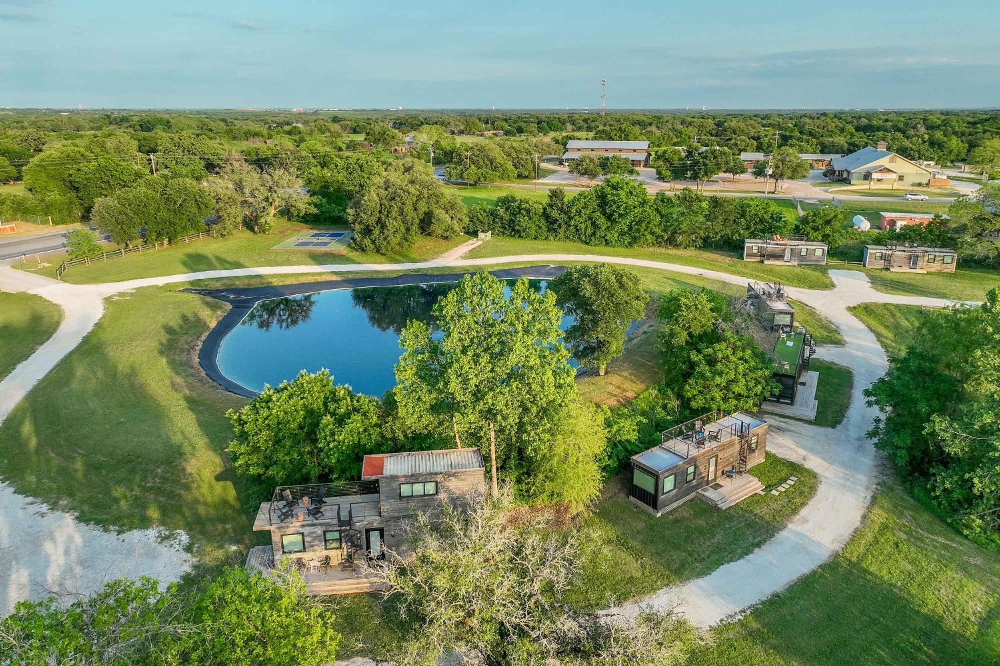 Container Home With Rooftop Views And Pickleball-Pecan Grove Bellmead Exterior photo