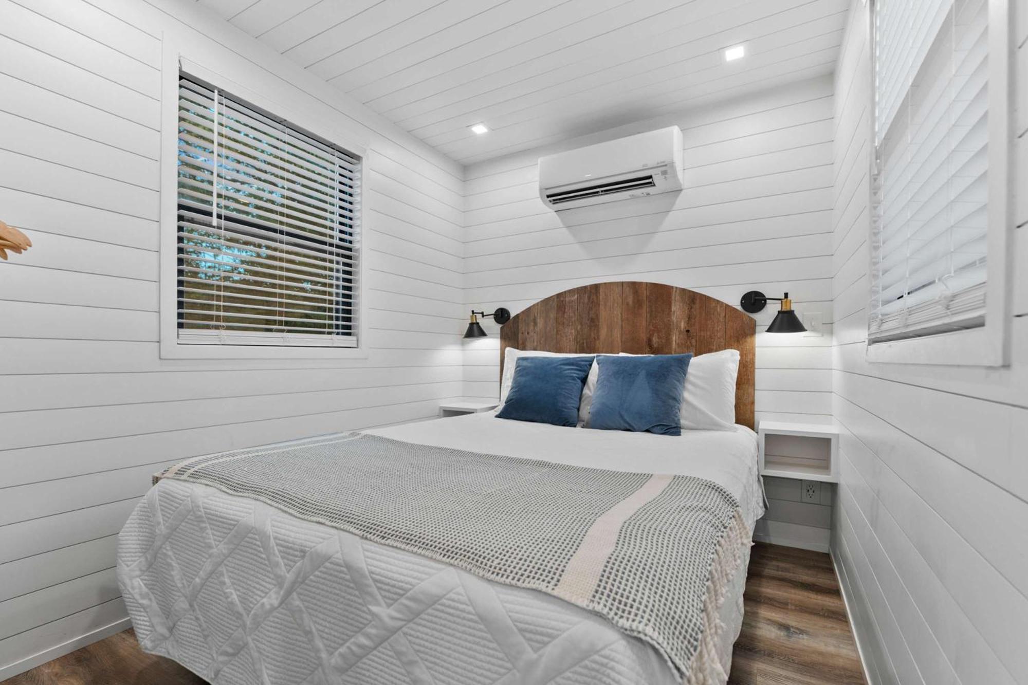 Container Home With Rooftop Views And Pickleball-Pecan Grove Bellmead Exterior photo